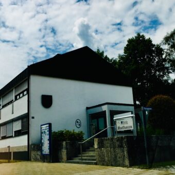 QUH stellt Antrag: Und was wird eigentlich aus dem alten Rathaus?