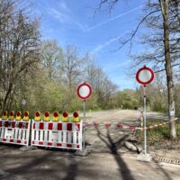 Parkplatz in Kempfenhausen gesperrt