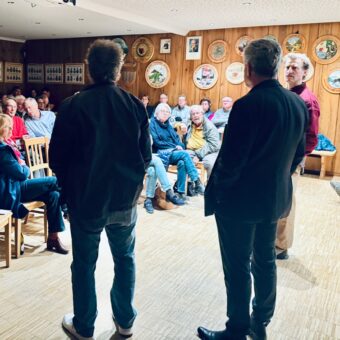 Die offizielle Anzeige für die Farchner Wirtschaft